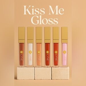 Kiss Me Gloss Plumper – LYNE BEAUTY